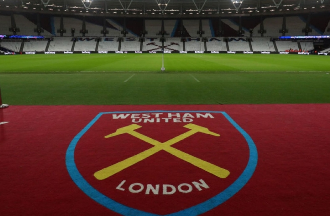 London Stadium Sideline